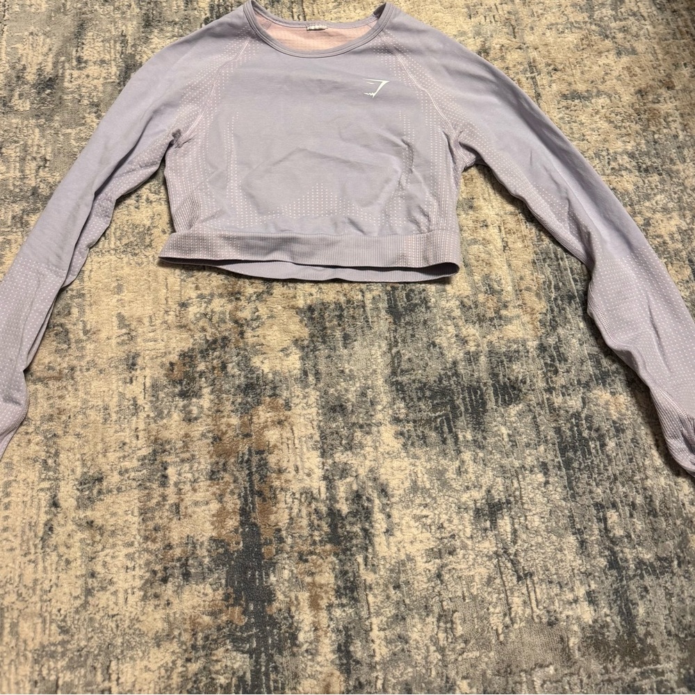 Gymshark Light Purple Cropped Sweatshirt